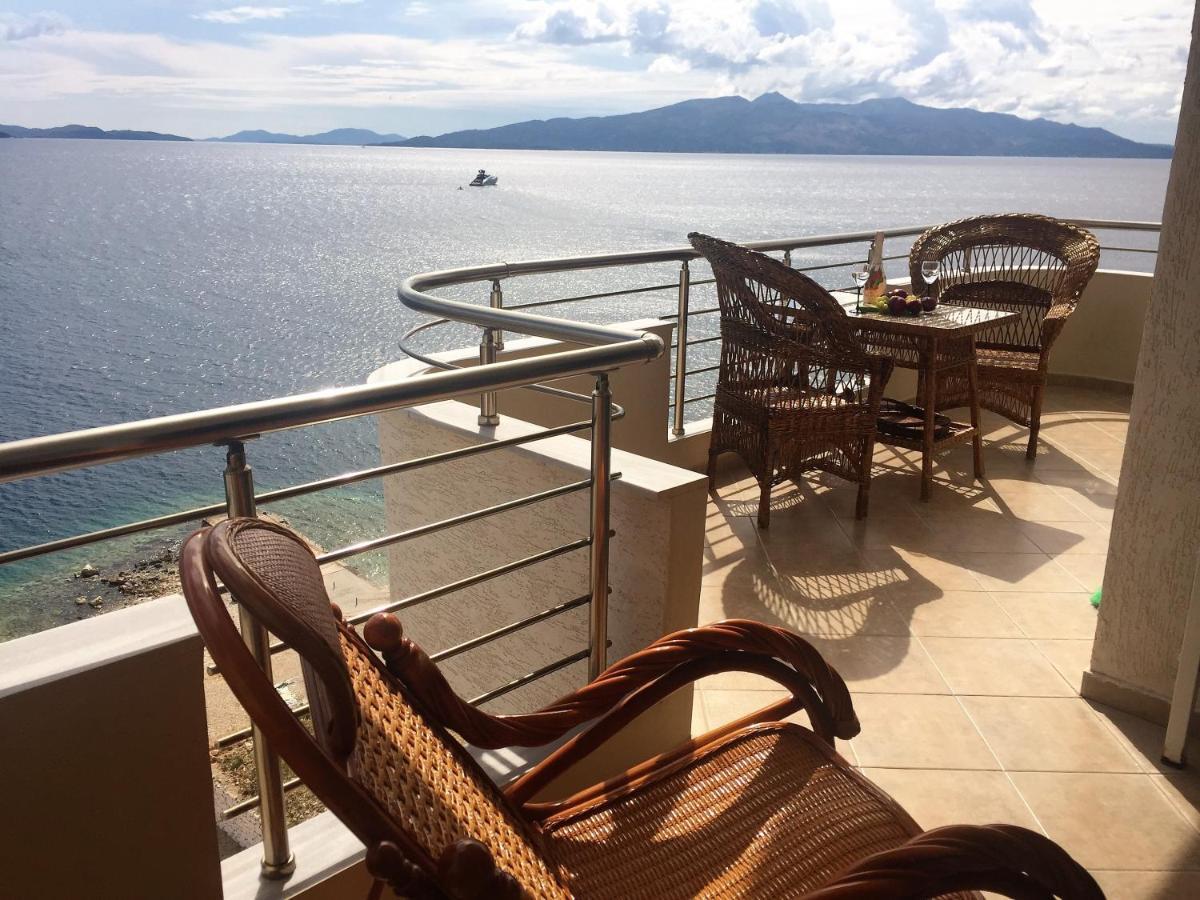 Royal King And Queen Apartment For Luxury Life Saranda Extérieur photo