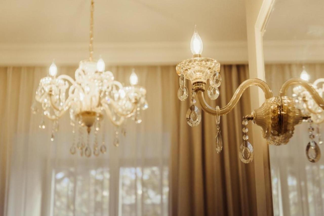 Royal King And Queen Apartment For Luxury Life Saranda Extérieur photo