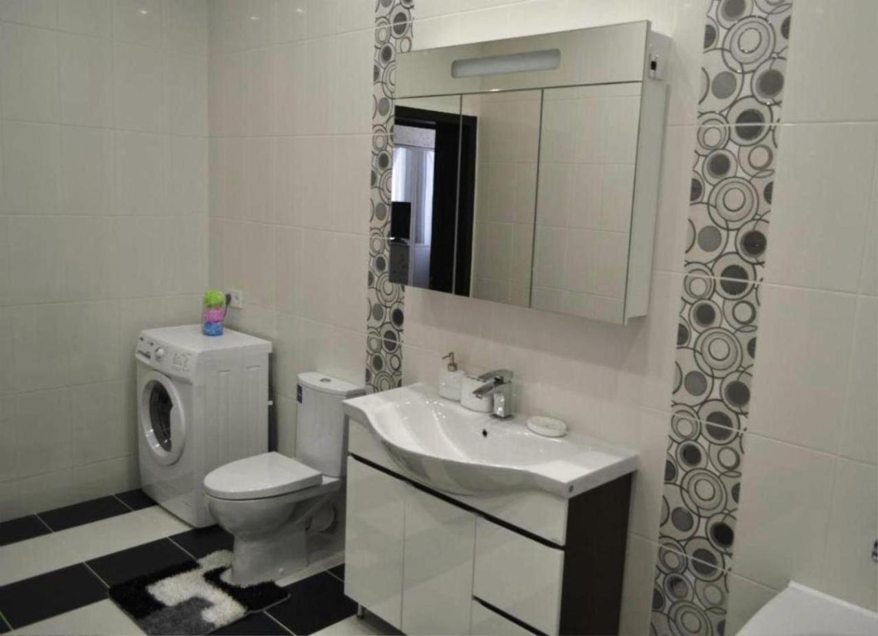 Royal King And Queen Apartment For Luxury Life Saranda Extérieur photo